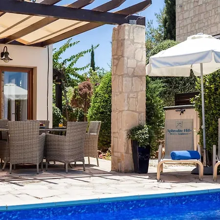 Hestiades Green Junior 17 Villa