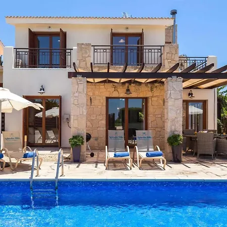 Hestiades Green Junior 17 Villa