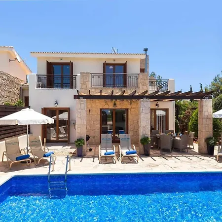 Hestiades Green Junior 17 Villa