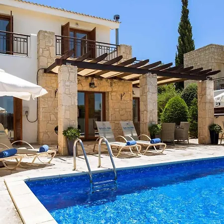 Hestiades Green Junior 17 Villa *